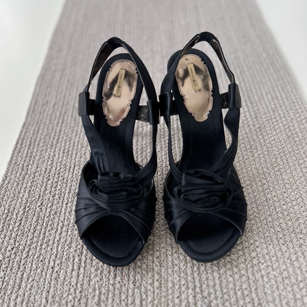 MAX STUDIO Black Satin Slingback Heels with Rosette Detail Size 9 - Picture 4 of 10